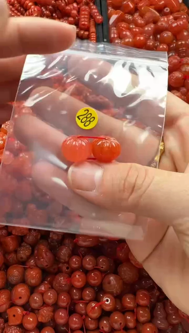 【闪购商品】南红玛瑙颈饰未镶嵌1