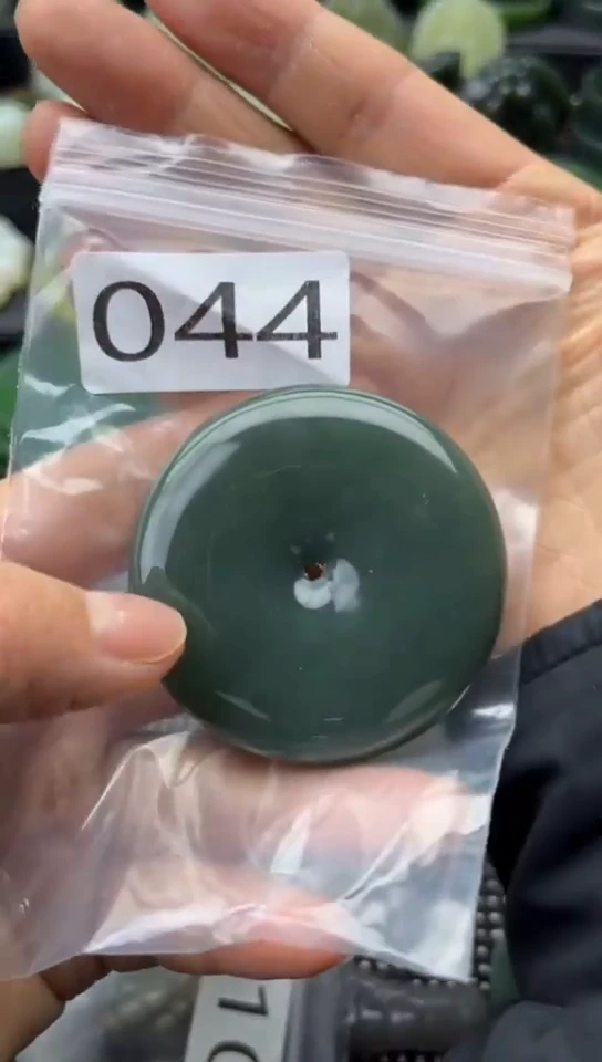 未镶嵌和田玉珠宝半成品扣子