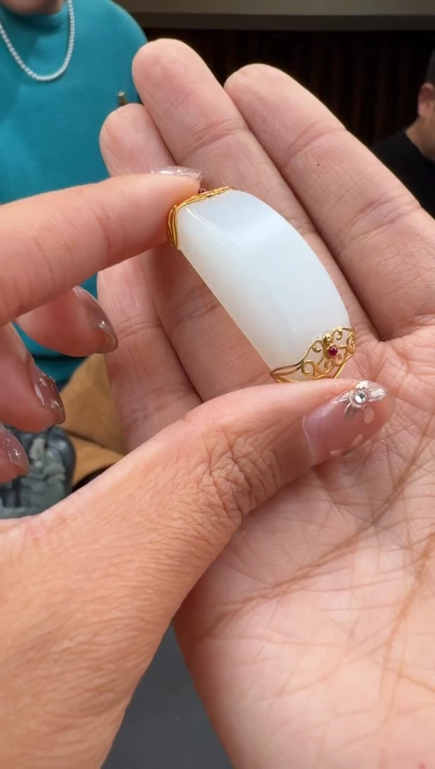 【闪购商品】和田玉9618K金镶嵌2.2门姐多样性发货