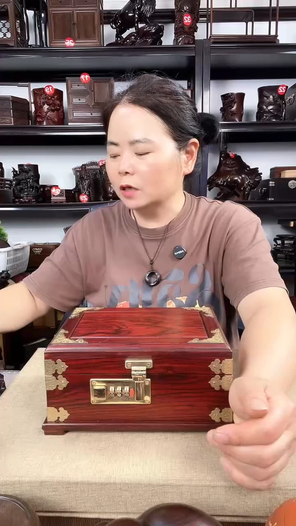 木572瑕疵老李红木工艺品