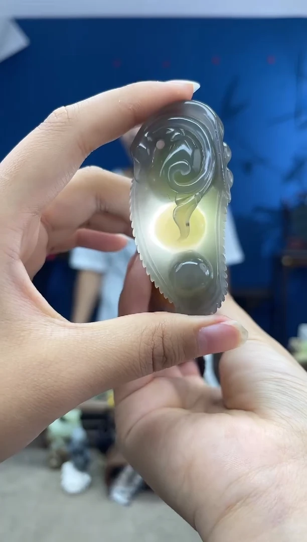 和田玉未镶嵌颈饰1