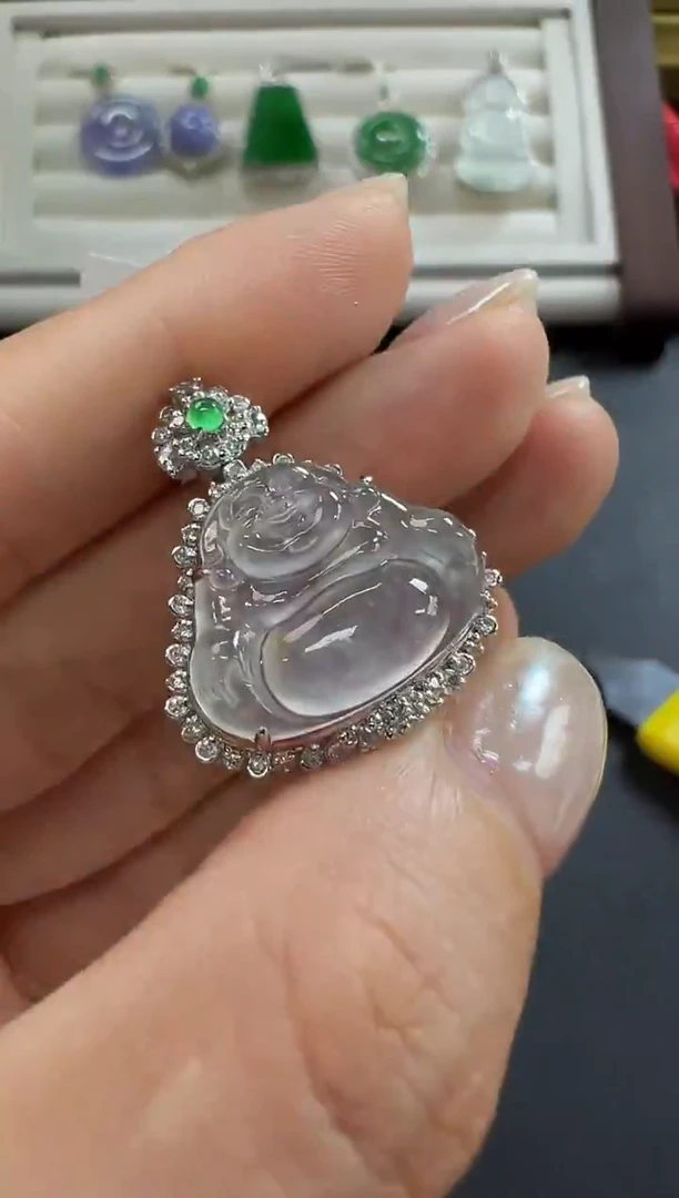 颈饰18K金镶嵌翡翠KGJH1212-019