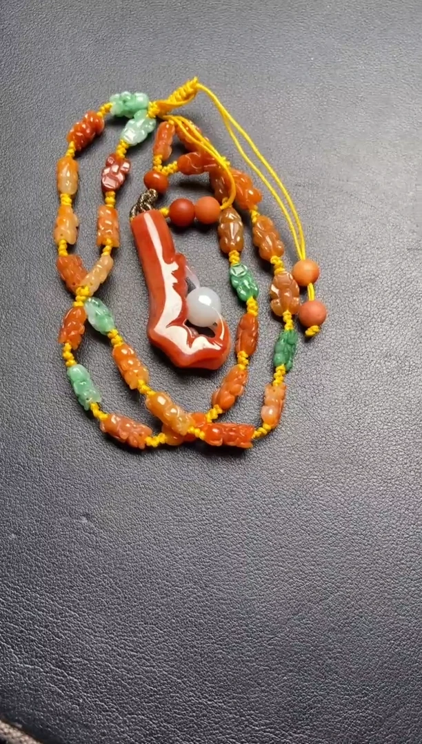 颈饰未镶嵌翡翠有求必应