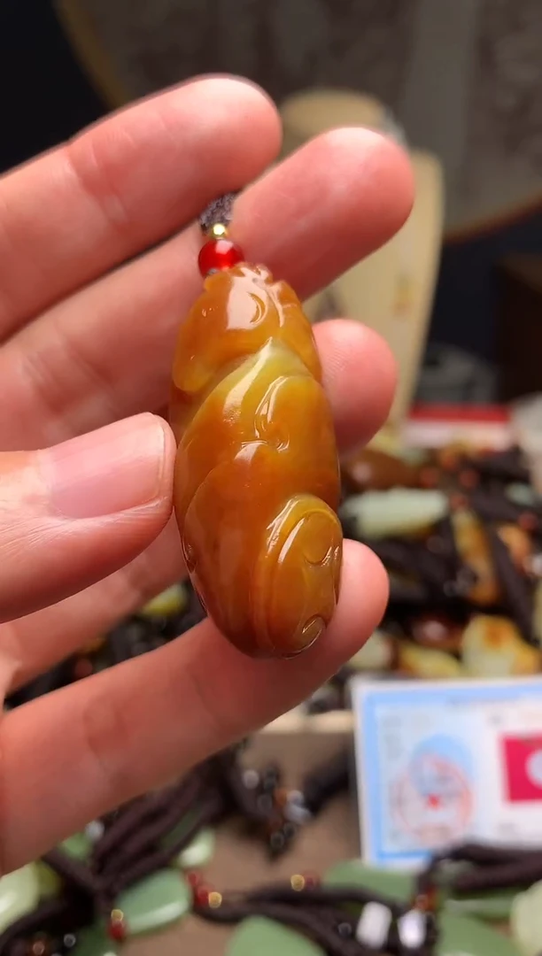 颈饰未镶嵌和田玉新疆料青海料清水和田玉吊坠