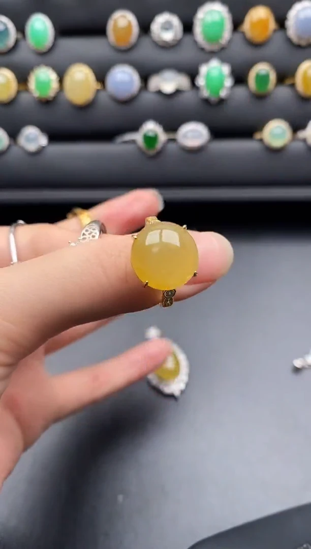 银S925镶嵌戒指翡翠爱**乐一物一证一礼盒