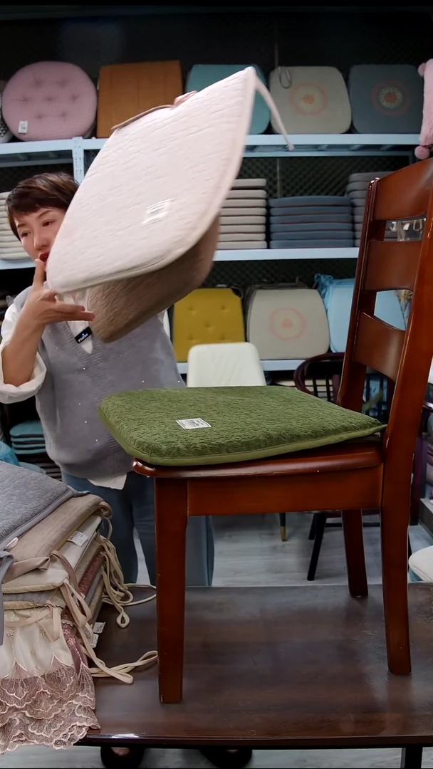 布雪尼云朵；军绿4个