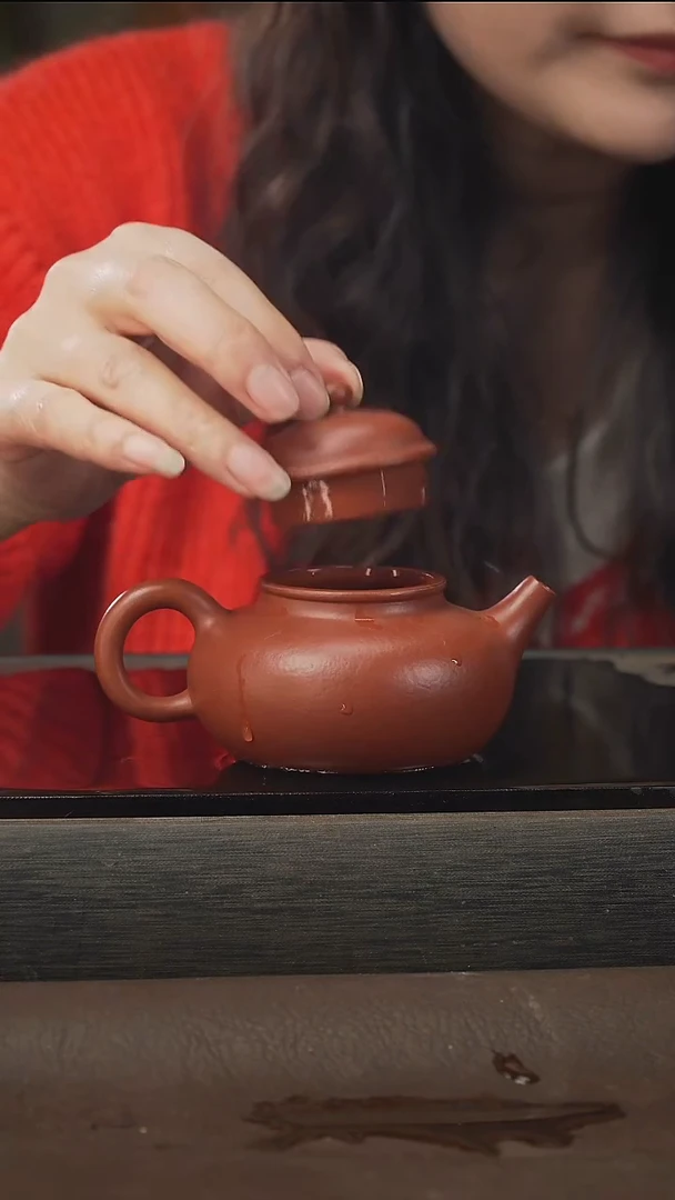 茶壶紫砂容天，朱泥，160cc