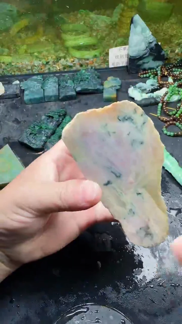 【闪购商品】翡翠颈饰未镶嵌190天然翡翠