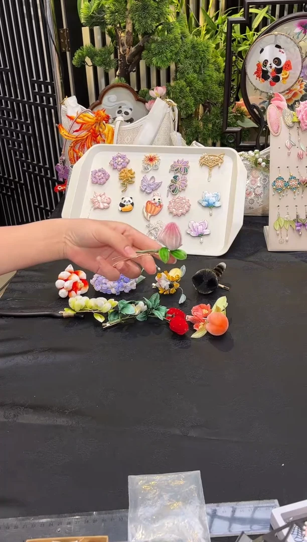 织绣S****ஐ非遗苏绣饰品