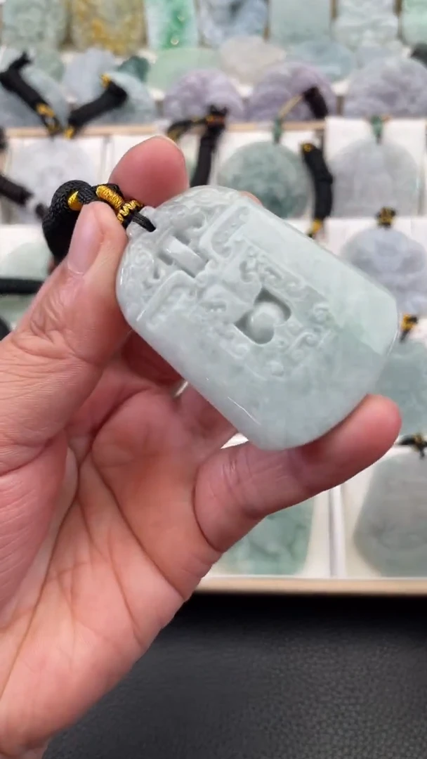 颈饰未镶嵌翡翠天然缅甸翡翠A货35