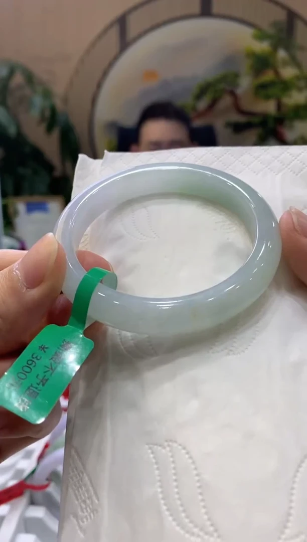 【闪购商品】翡翠手镯未镶嵌000005292