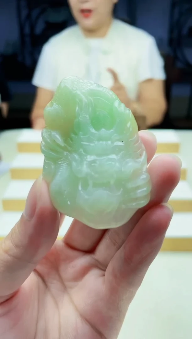 颈饰未镶嵌翡翠09240296