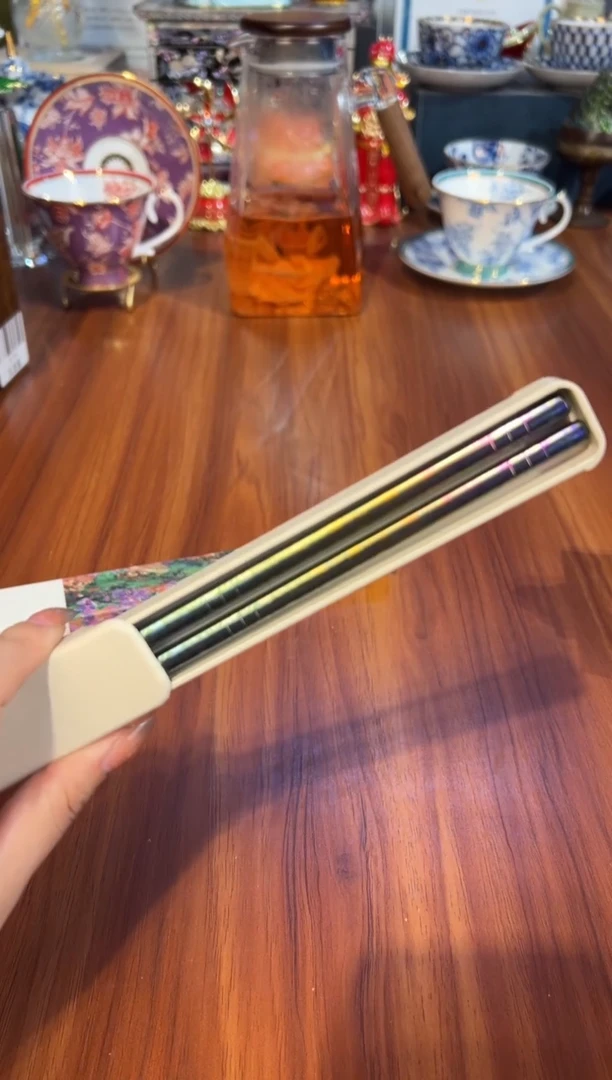 77纯钛筷子（橙霞青）    