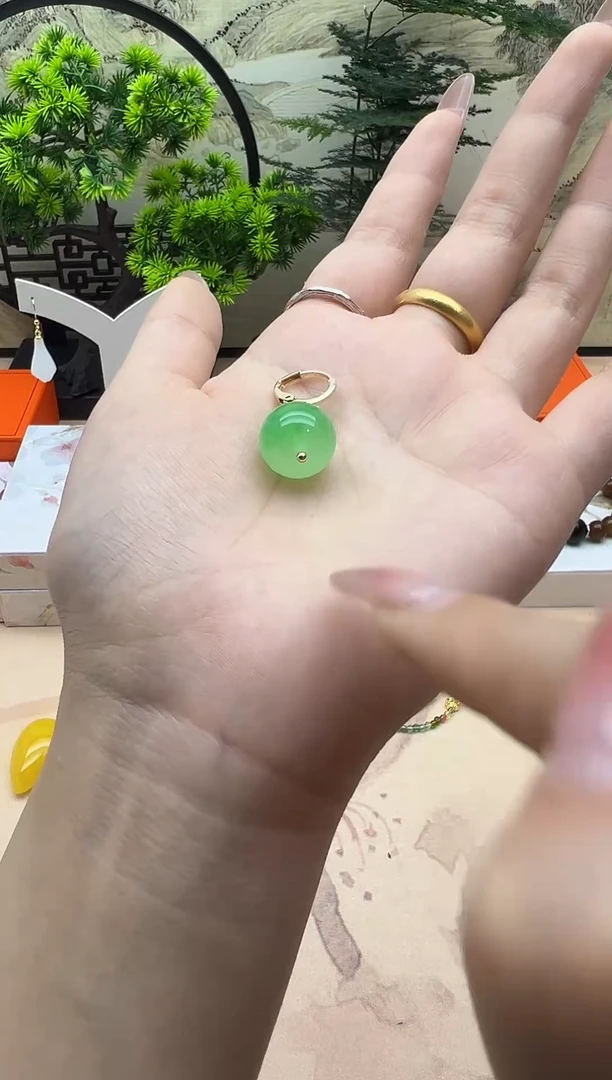 未镶嵌翡翠耳饰56
