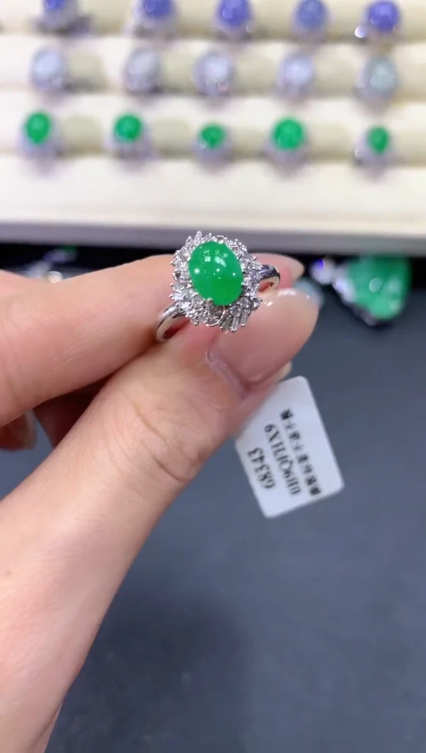 【闪购商品】翡翠戒指18K金镶嵌a138