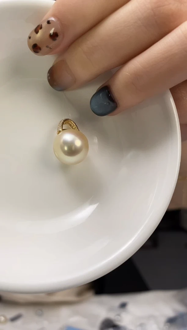 吊坠(不含链)18K金镶嵌海水珍珠13-14海水珍珠吊坠