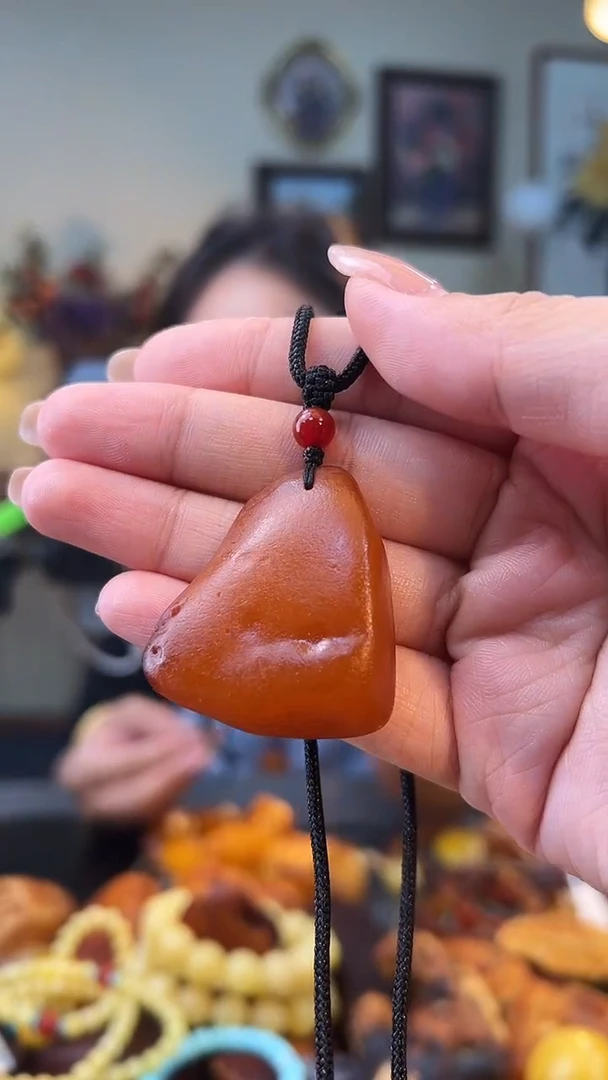 琥珀颈饰未镶嵌吊坠