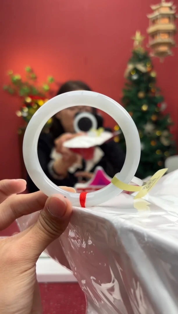 未镶嵌手镯（圆镯）翡翠翡翠手镯9