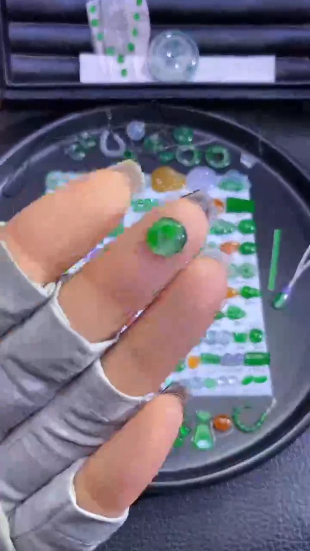 未镶嵌挂件翡翠扣子