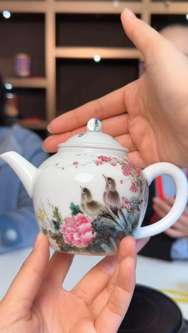 【闪购商品】壶景德镇陶瓷粉彩花鸟茶壶175