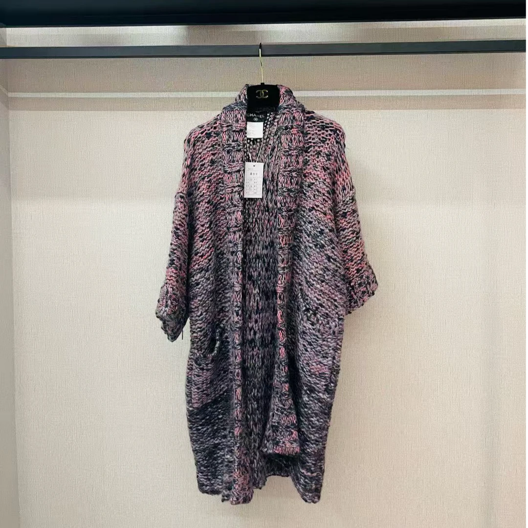 95新 Chanel/香奈儿 粉色针织长款外套/F34/编号9291