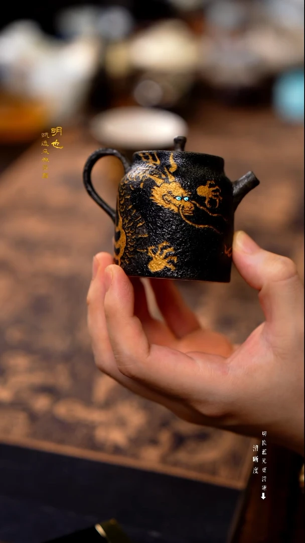 明也茶器/ 茶壶一把