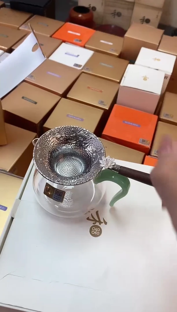 晶悦浅玉色+木把--合金梅花茶漏