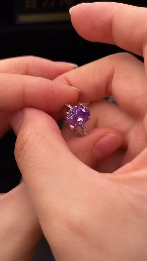 5克拉蓝宝石（处理）欧美风戒指