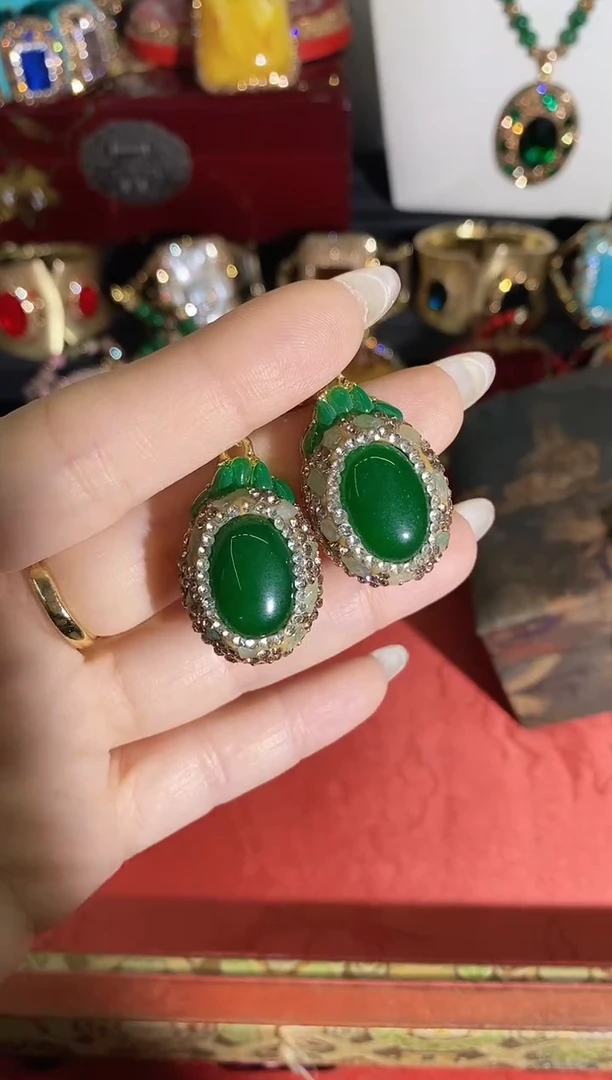 铜合金合成立方氧化锆耳环