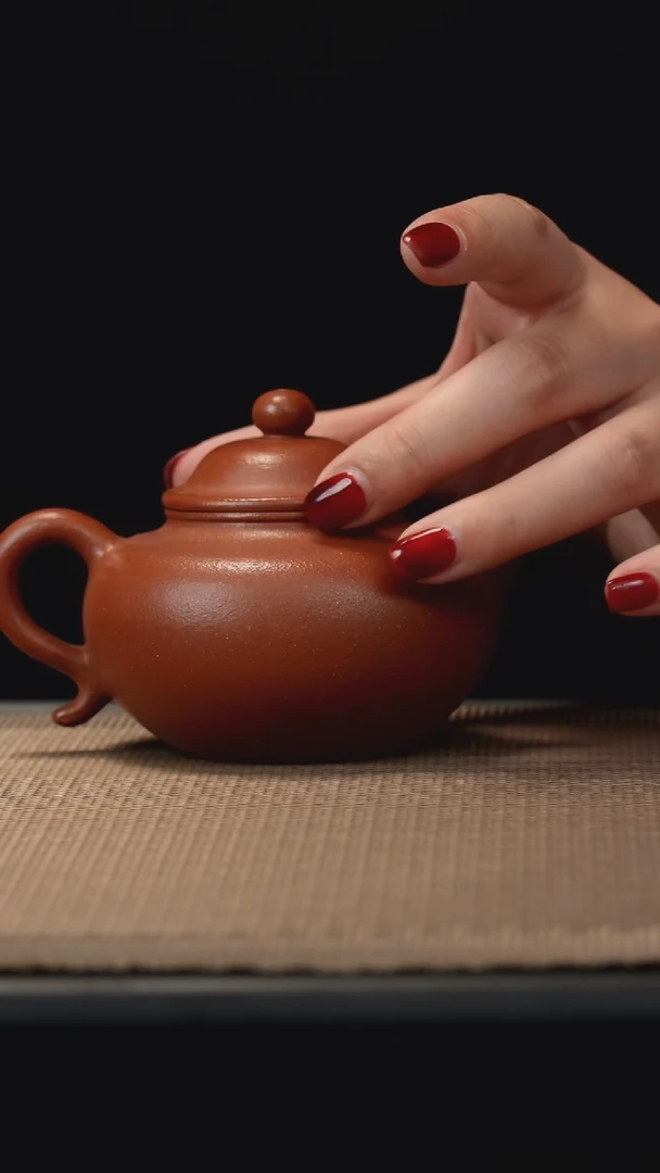 茶壶紫砂红降坡莲子160c