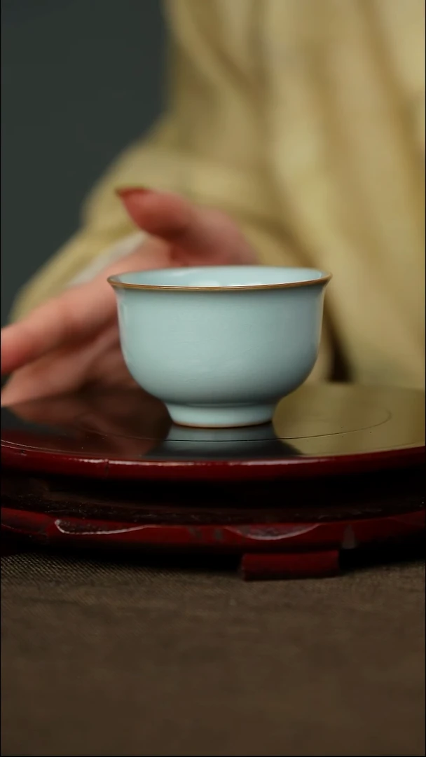 压手杯 带底款 亮面