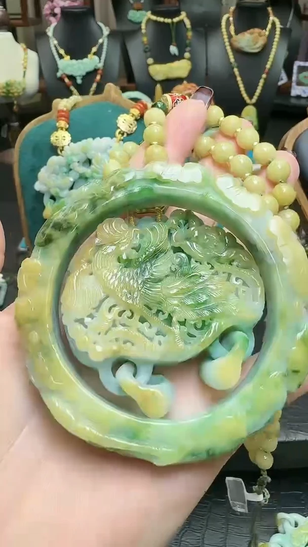 【闪购商品】翡翠手镯未镶嵌黄加绿套镯