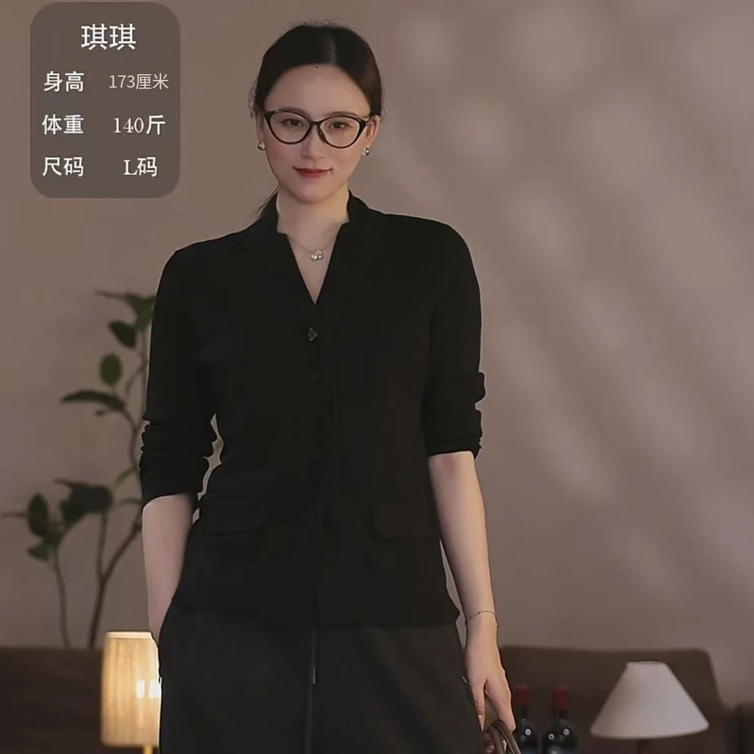 【YILI显瘦女装】时尚简约百搭羊毛气质单排扣针织外套 Y1866