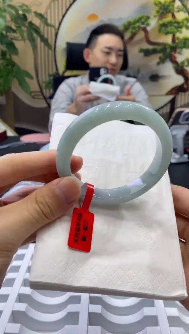 未镶嵌手镯翡翠1697