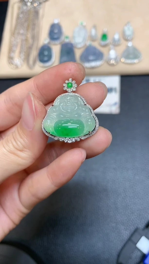 【闪购商品】翡翠吊坠(不含链)18K金镶嵌佛公【无服务费