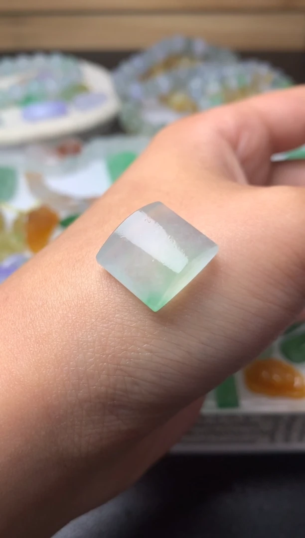 定制翡翠未镶嵌毛货