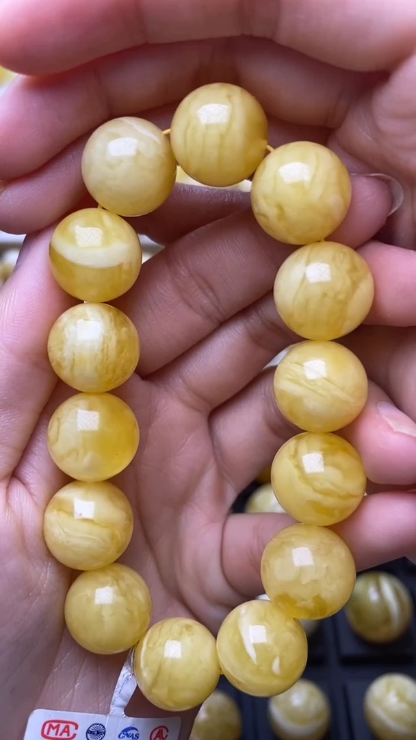 未镶嵌琥珀裸石蜜蜡.76