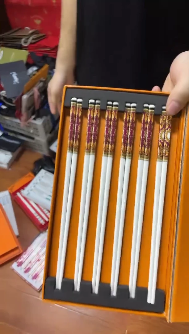 杯鸿辉家品牌瓷器，京东包邮！