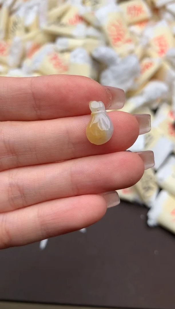翡翠挂件未镶嵌 一福利