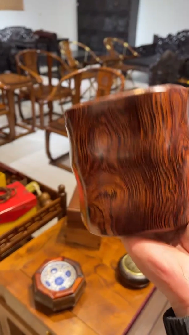 【闪购商品】木木雕笔筒、、、、、、