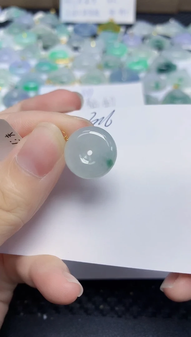 颈饰未镶嵌翡翠天然缅甸翡翠A货翡翠百元以上9元证书费自理