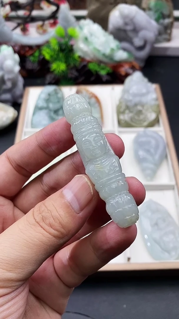 颈饰未镶嵌翡翠缅甸翡翠