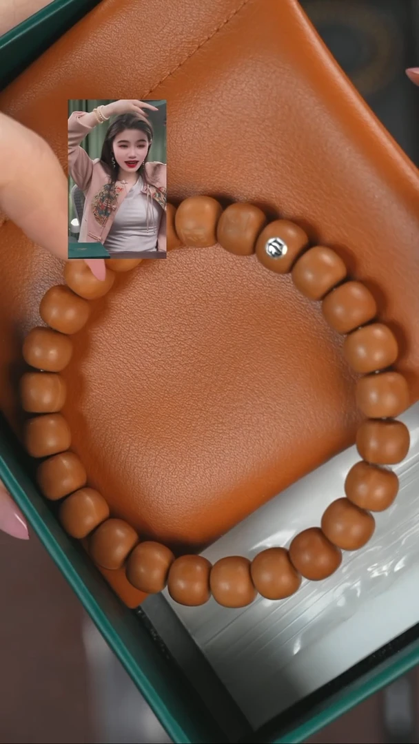 【闪购商品】猴头核桃手串11111111111