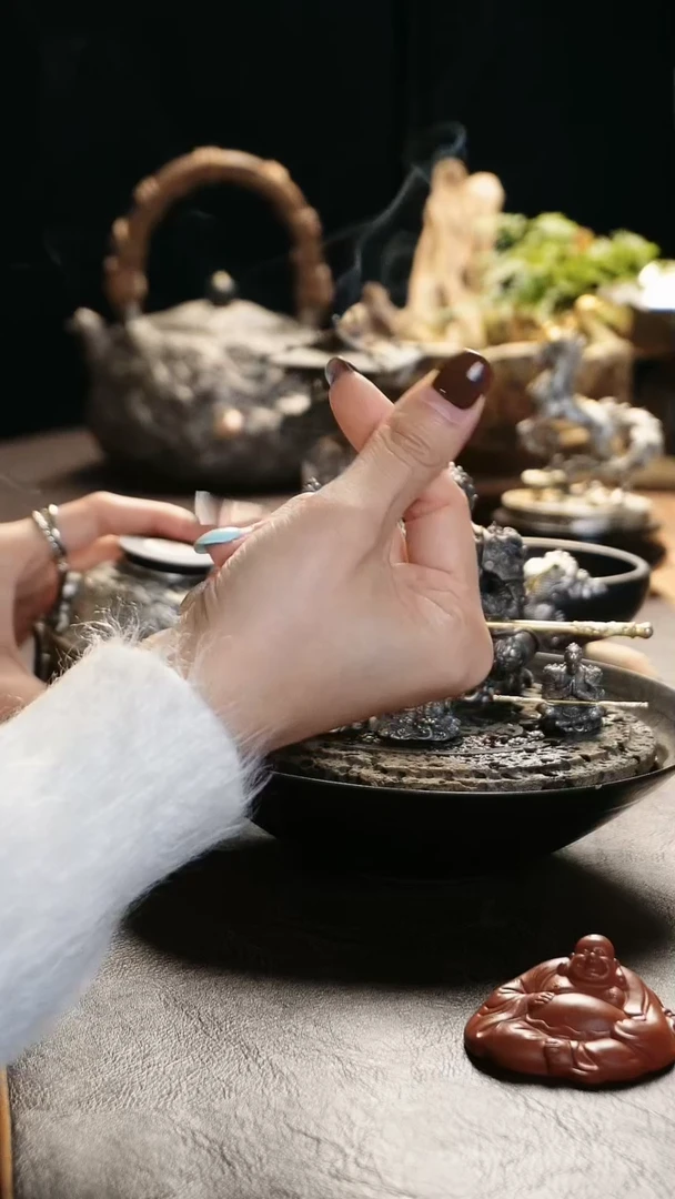 【闪购商品】境秋坐岩观音摆件