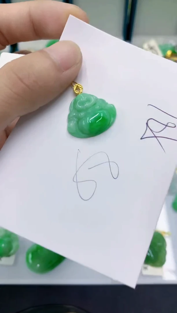 颈饰未镶嵌翡翠翡翠
