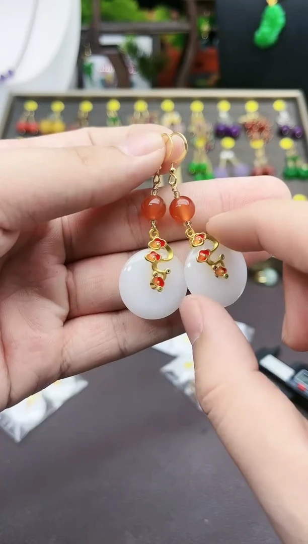 【闪购商品】玛瑙/玉髓耳饰银S925镶嵌白平安扣