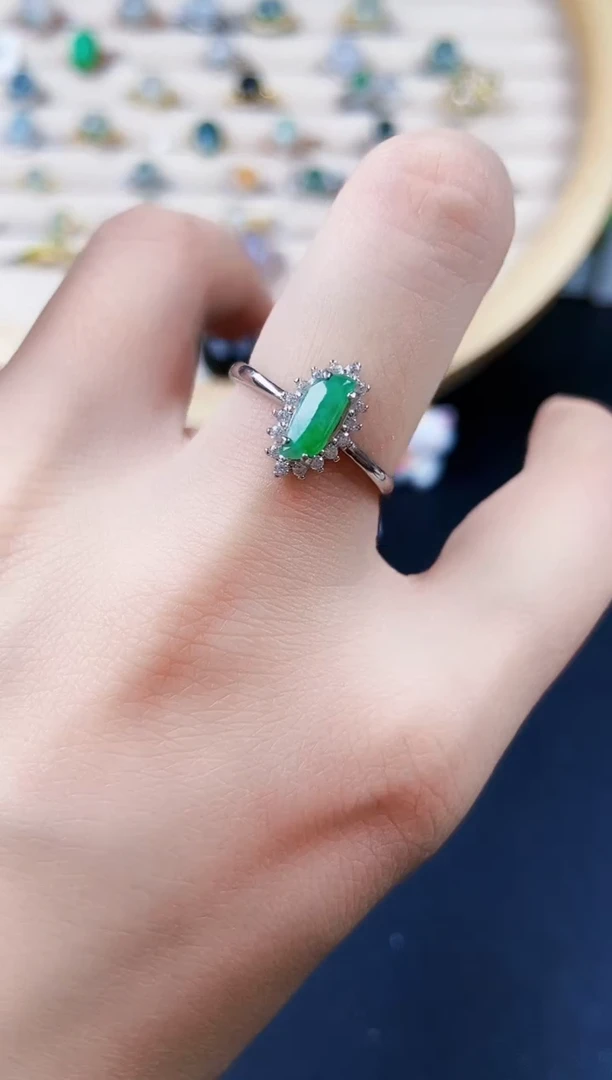 【闪购商品】翡翠戒指银S925镶嵌120120120