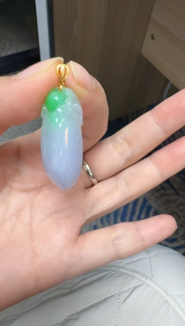 【闪购商品】翡翠颈饰18K金镶嵌缅甸翡翠A货吊坠