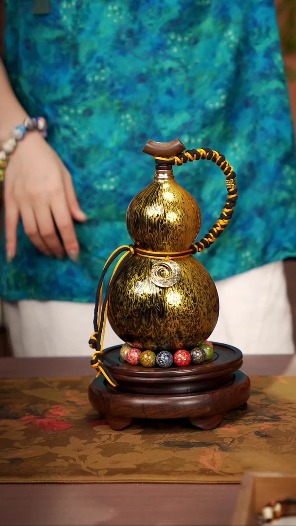 21易林漂漆酒葫芦------168
