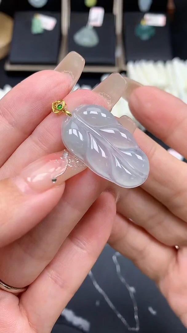 【闪购商品】翡翠吊坠(不含链)18K金镶嵌MS151395